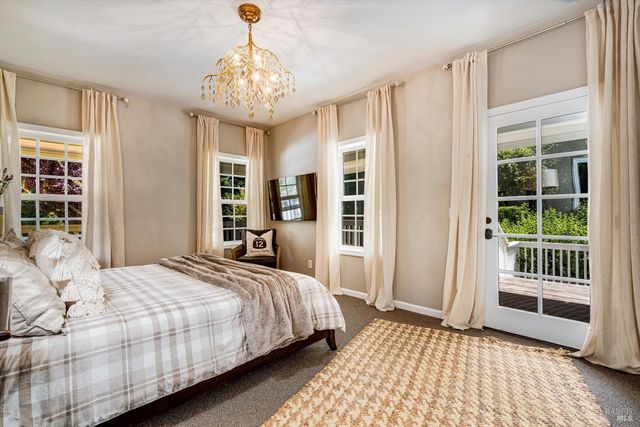 2980 Warm Springs Rd, Glen Ellen, CA 95442