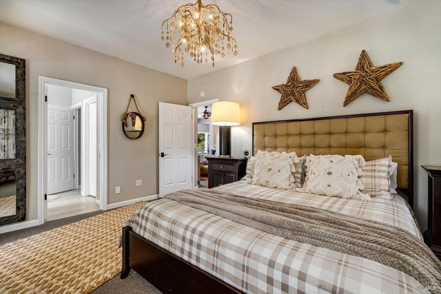 2980 Warm Springs Rd, Glen Ellen, CA 95442