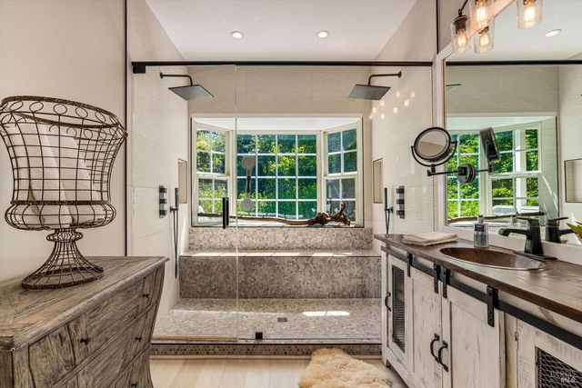 2980 Warm Springs Rd, Glen Ellen, CA 95442