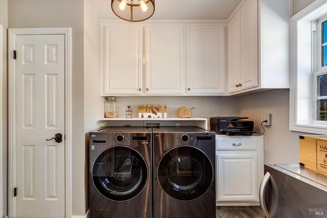 2980 Warm Springs Rd, Glen Ellen, CA 95442