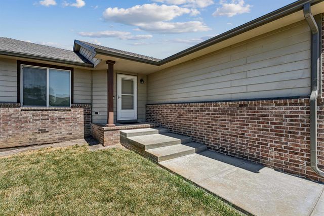 1200 E Northridge, Valley Center, KS 67147