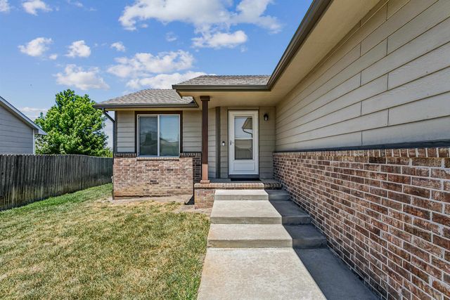 1200 E Northridge, Valley Center, KS 67147