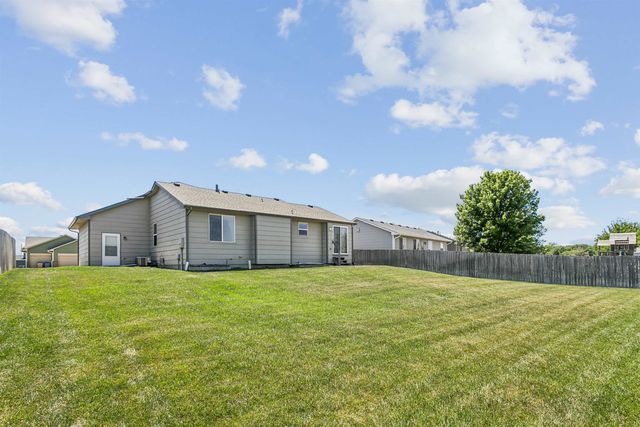 1200 E Northridge, Valley Center, KS 67147