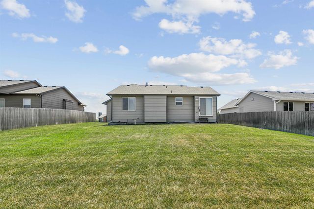 1200 E Northridge, Valley Center, KS 67147