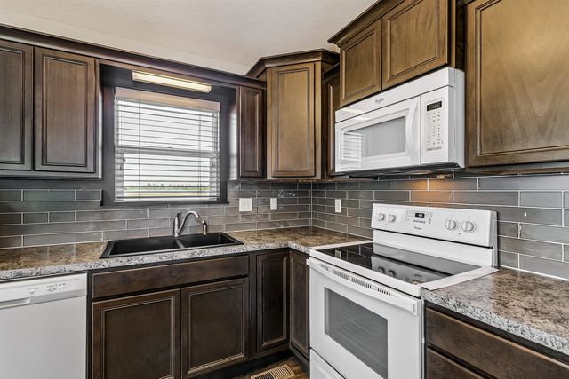 1200 E Northridge, Valley Center, KS 67147