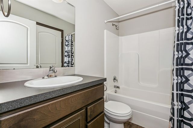 1200 E Northridge, Valley Center, KS 67147