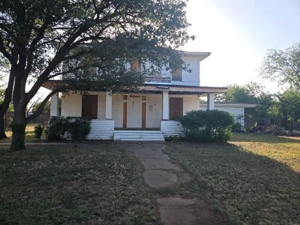 Image 1 of property listing at 210 Clinton Street, Abilene, TX 79603