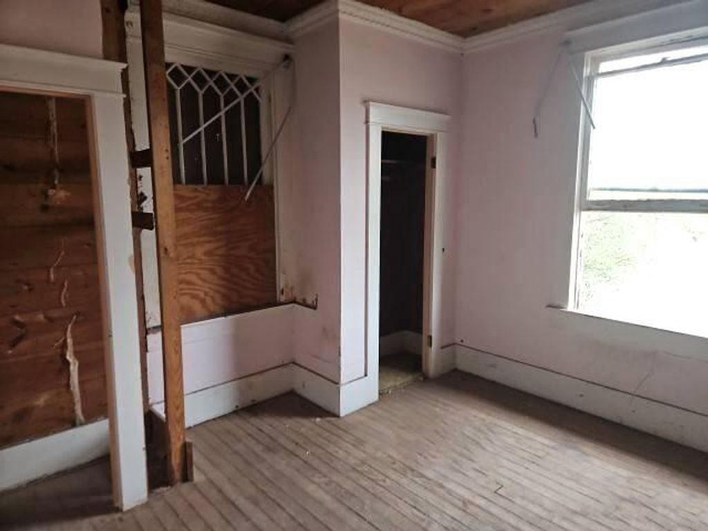 Image 7 of property listing at 210 Clinton Street, Abilene, TX 79603