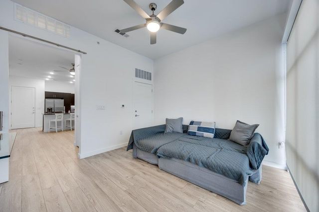 4801 Springdale RD 2107, Austin, TX 78723