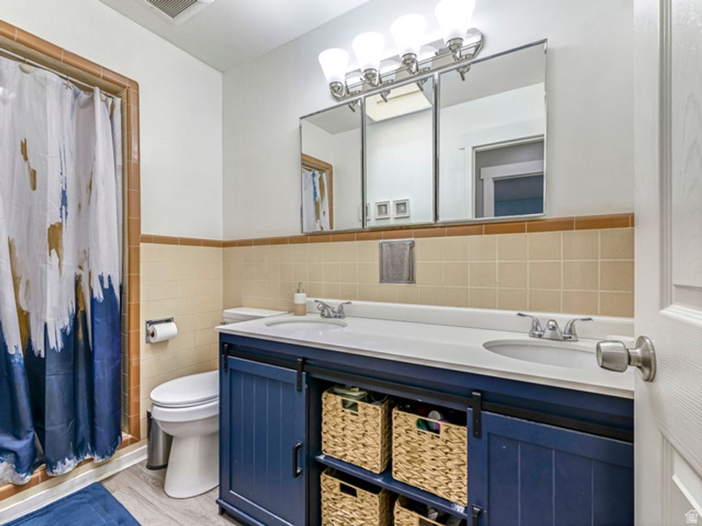 Image 19 of property listing at 523 S MAIN, Payson, UT 84651