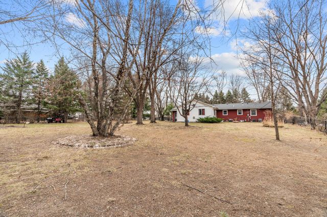 1813 209th Court NE, East Bethel, MN 55011