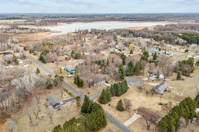 1813 209th Court NE, East Bethel, MN 55011
