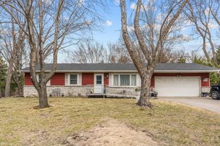 1813 209th Court NE, East Bethel, MN 55011