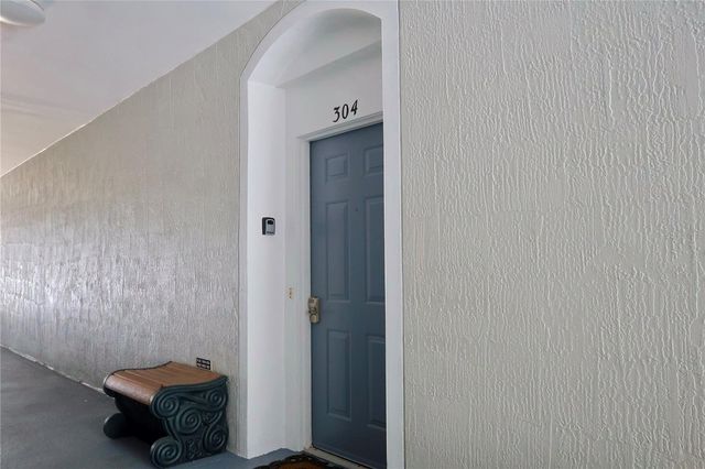 2305 SILVER PALM DRIVE 304, Kissimmee, FL 34747