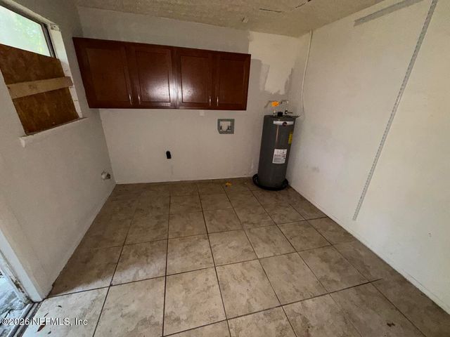 6880 TINKERBELL Lane, Jacksonville, FL 32210