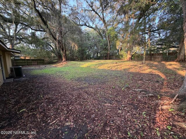 6880 TINKERBELL Lane, Jacksonville, FL 32210