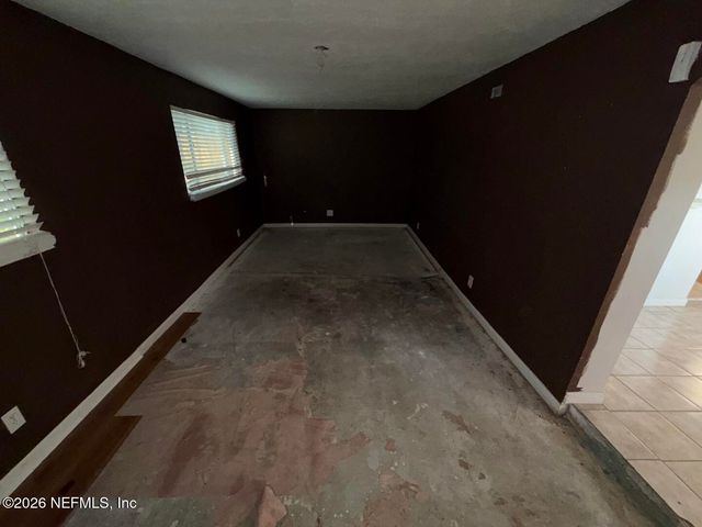 6880 TINKERBELL Lane, Jacksonville, FL 32210