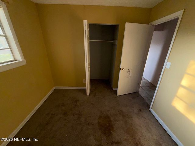 6880 TINKERBELL Lane, Jacksonville, FL 32210