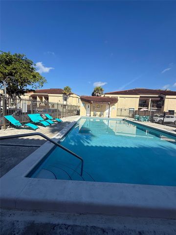 660 W Park Dr 206, Miami, FL 33172