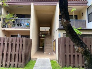 660 W Park Dr 206, Miami, FL 33172