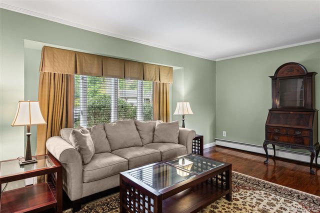 22 W Maple Road, Greenlawn, NY 11740