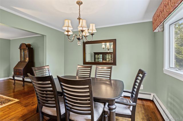 22 W Maple Road, Greenlawn, NY 11740