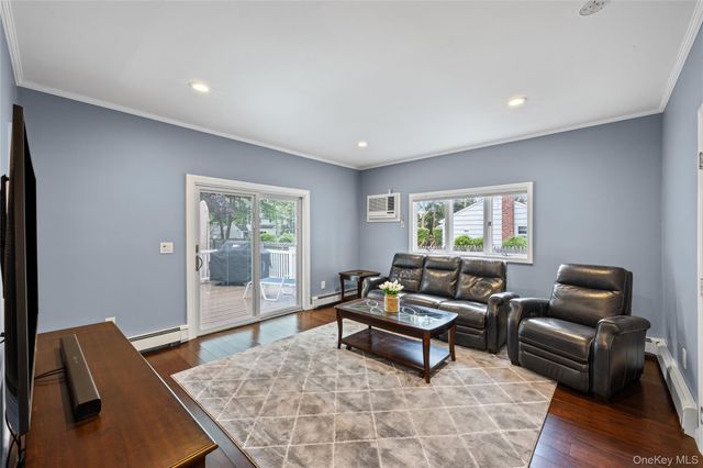 22 W Maple Road, Greenlawn, NY 11740
