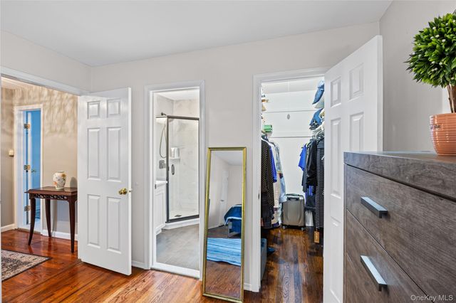 22 W Maple Road, Greenlawn, NY 11740