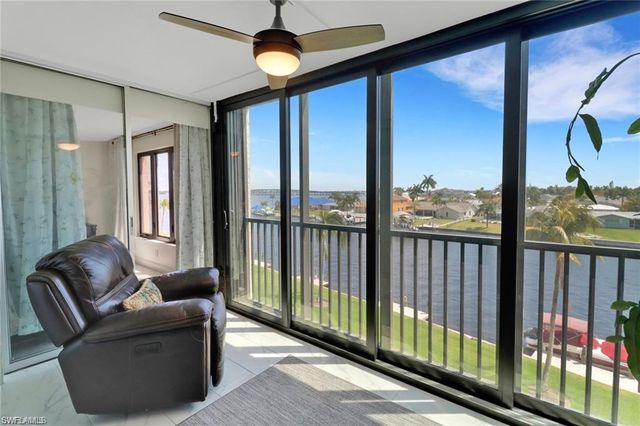 4260 SE 20th PL # 402, Cape Coral, FL 33904