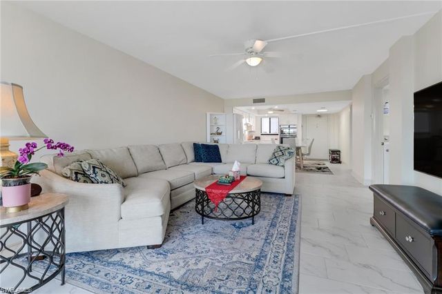 4260 SE 20th PL # 402, Cape Coral, FL 33904