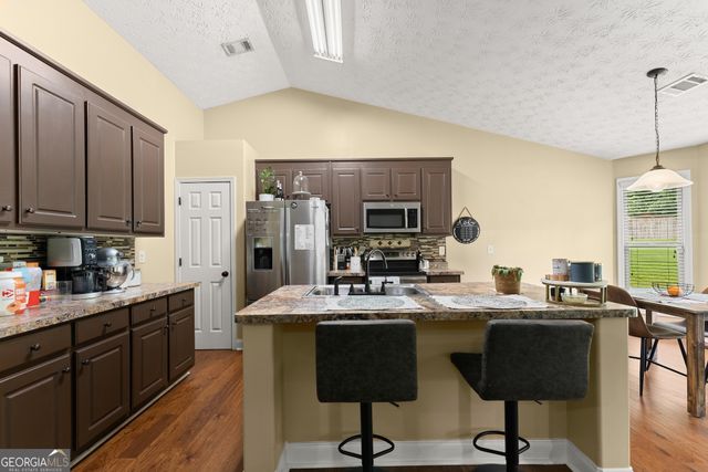 226 Falling Leaf Lane, Winder, GA 30680