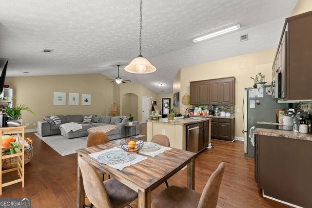 226 Falling Leaf Lane, Winder, GA 30680