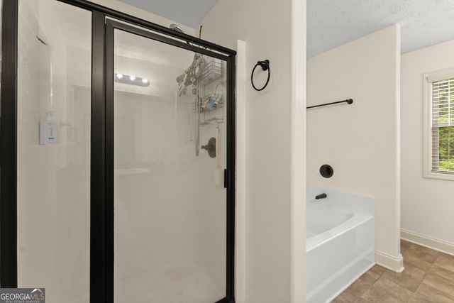 226 Falling Leaf Lane, Winder, GA 30680