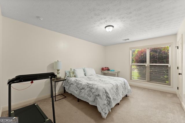 226 Falling Leaf Lane, Winder, GA 30680