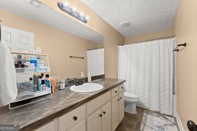 226 Falling Leaf Lane, Winder, GA 30680