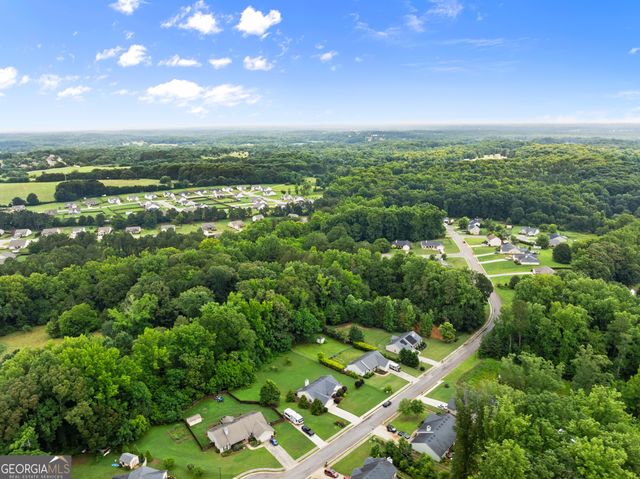 226 Falling Leaf Lane, Winder, GA 30680