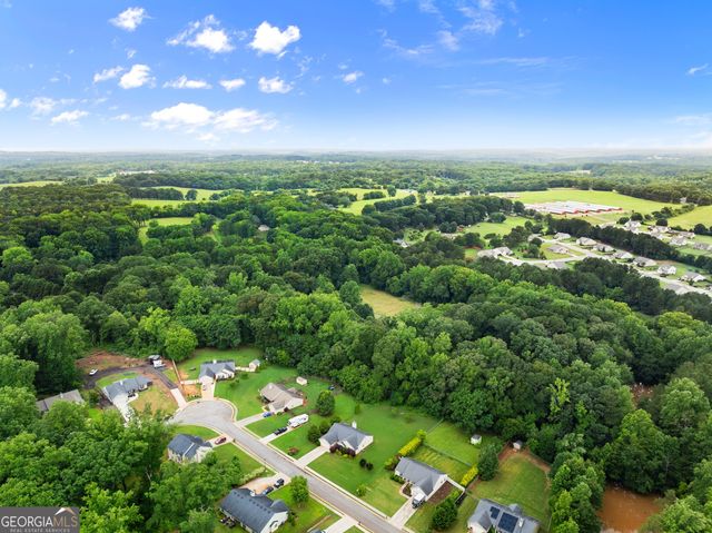 226 Falling Leaf Lane, Winder, GA 30680