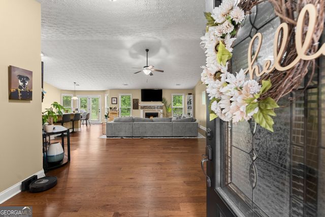 226 Falling Leaf Lane, Winder, GA 30680