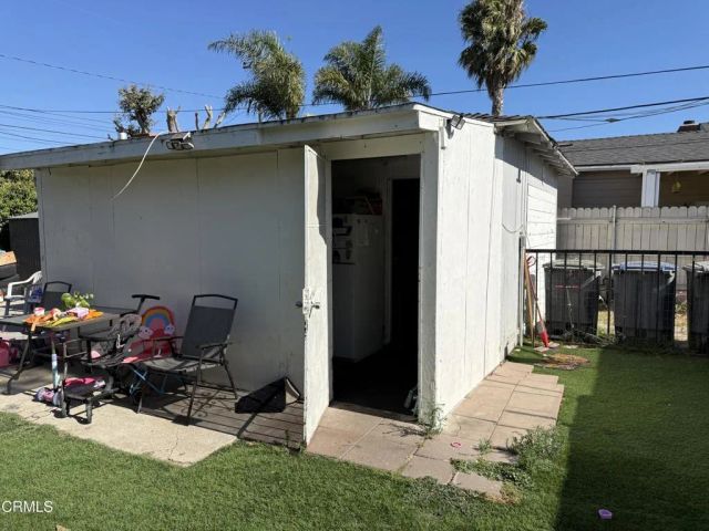 1174 S I Street, Oxnard, CA 93033