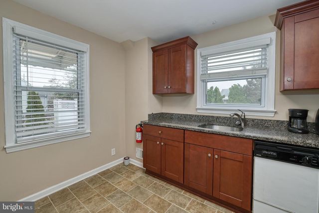 12 GRACE, Hamilton, NJ 08610