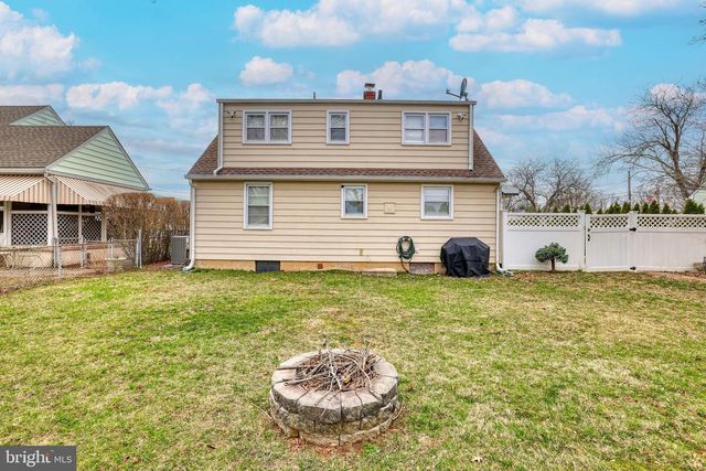 12 GRACE, Hamilton, NJ 08610