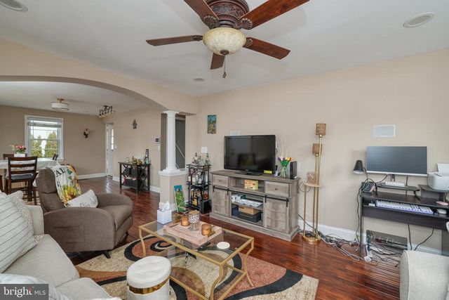 12 GRACE, Hamilton, NJ 08610