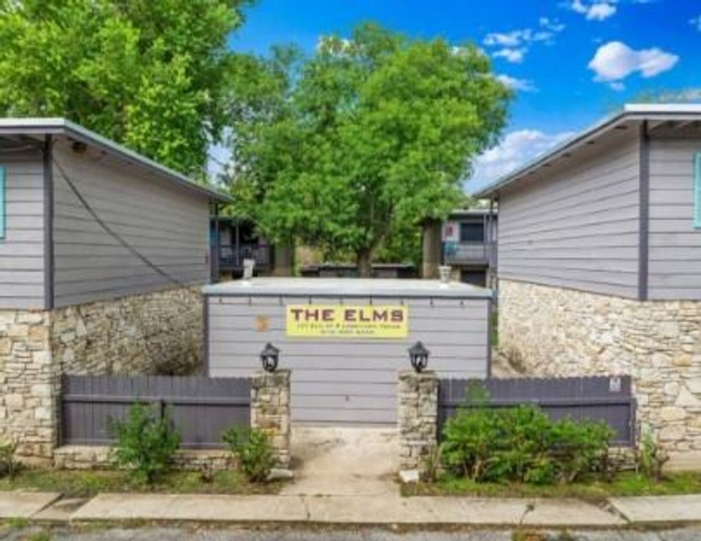137 Elm ST 11, Lockhart, TX 78644