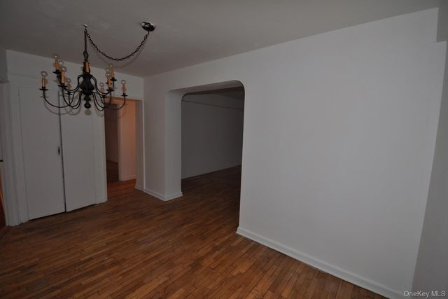 142 Garth Road 1R, Scarsdale, NY 10583