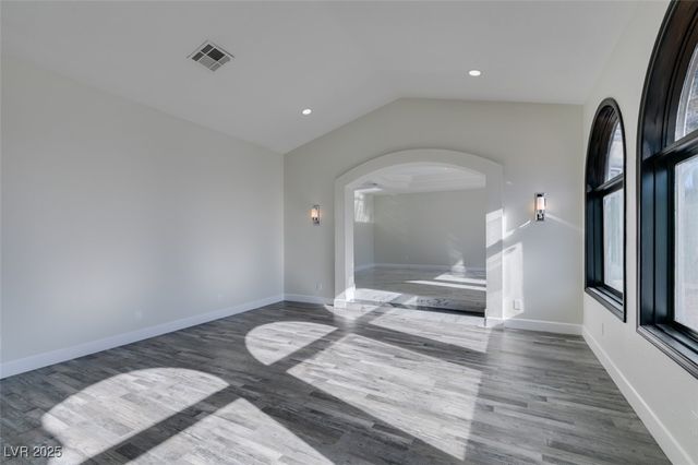 7040 OBANNON Drive, Las Vegas, NV 89117