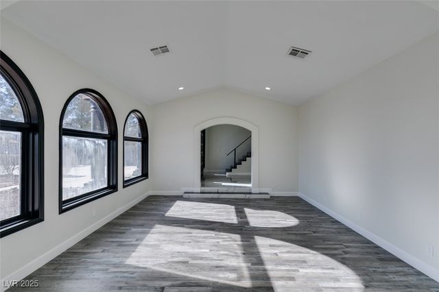 7040 OBANNON Drive, Las Vegas, NV 89117