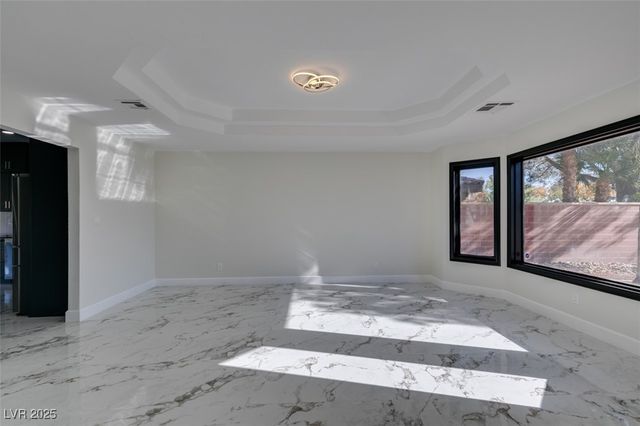 7040 OBANNON Drive, Las Vegas, NV 89117