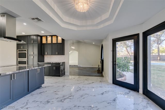 7040 OBANNON Drive, Las Vegas, NV 89117