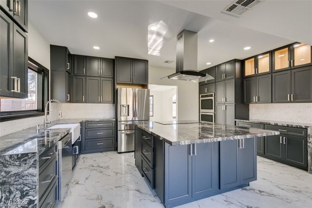 7040 OBANNON Drive, Las Vegas, NV 89117