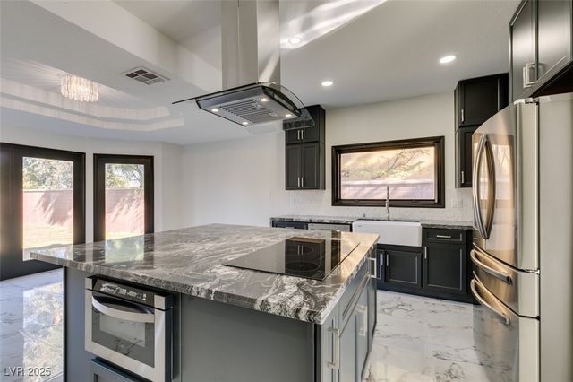 7040 OBANNON Drive, Las Vegas, NV 89117